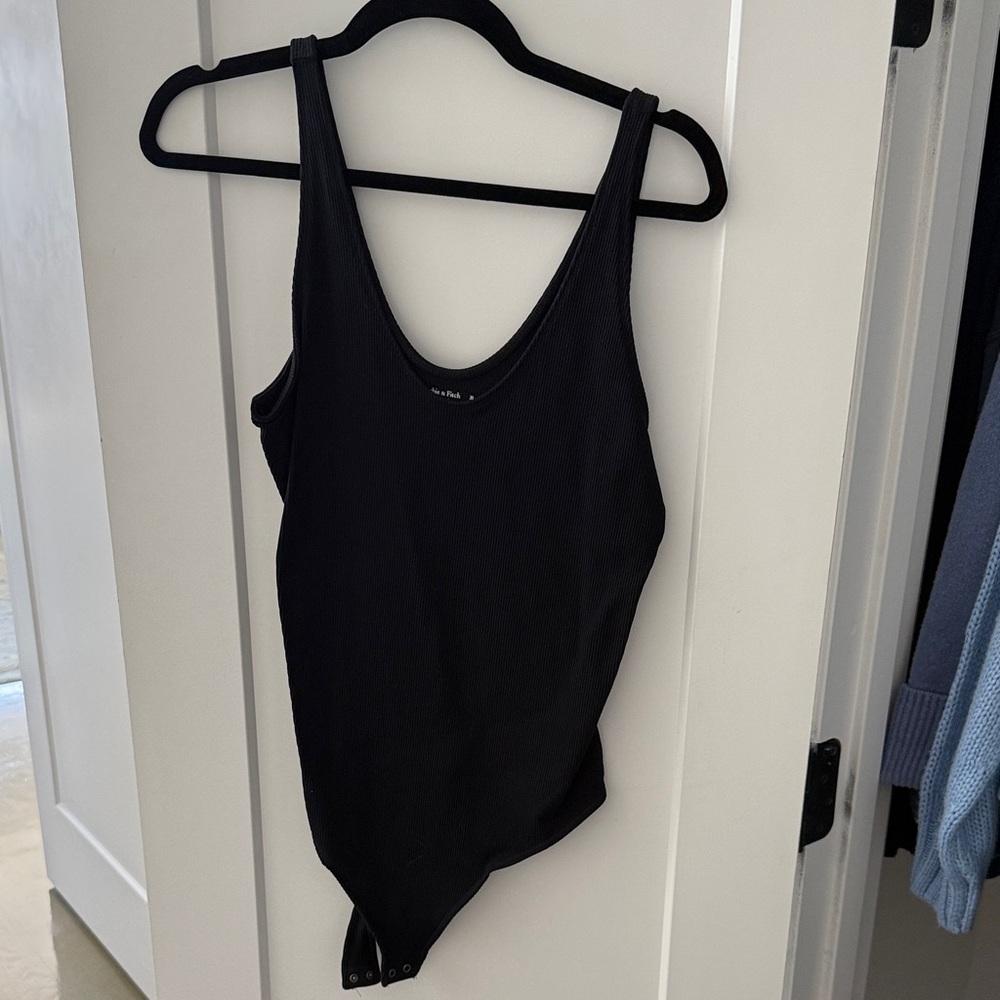 Black Sleeveless Abercrombie Bodysuit